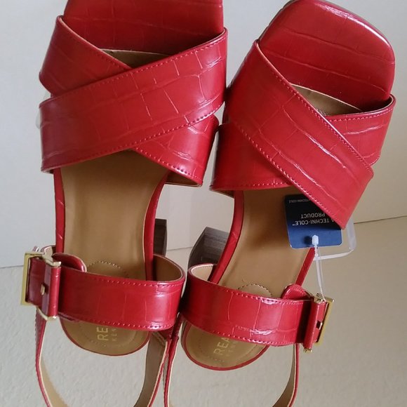 SOLD SOLD SOLD SOLD Reaction Kenneth Cole Red Cross Sandal 7 - Picture 13 of 16